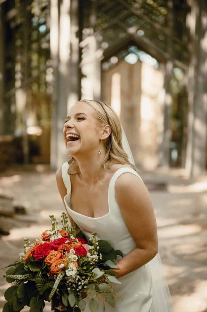 bridal portraits at thorncrown chapel arkansas