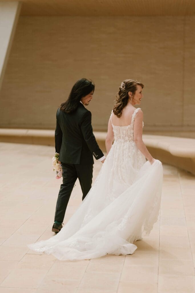 bride groom first look at arkansas museum of fine arts