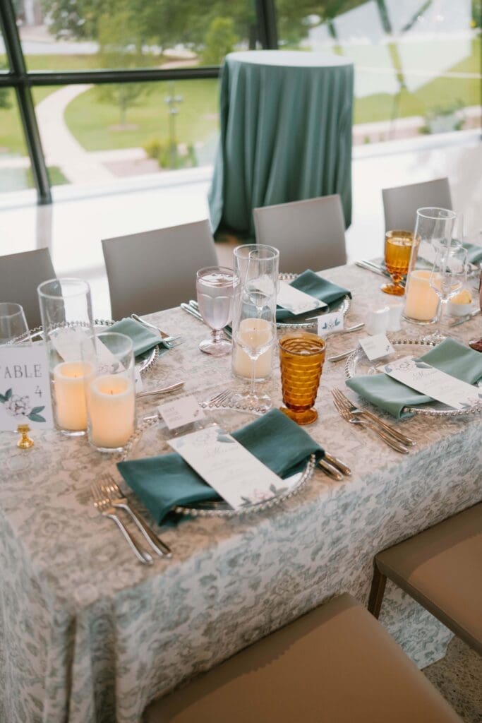 wedding reception details at arkansas museum of fine arts in little rock 