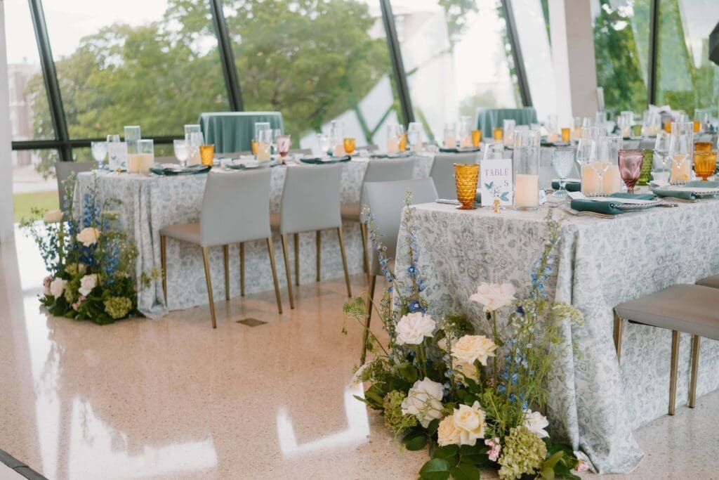 wedding reception details at arkansas museum of fine arts in little rock 