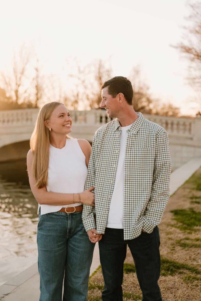 engagement pictures at grand basin forest park stl