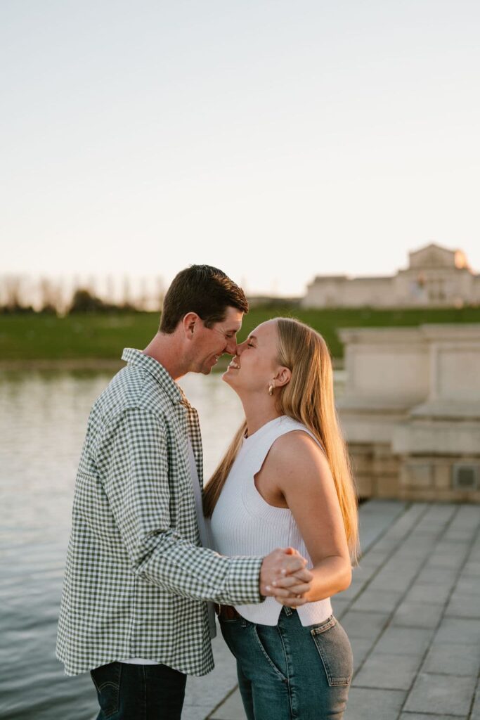engagement pictures at grand basin forest park stl