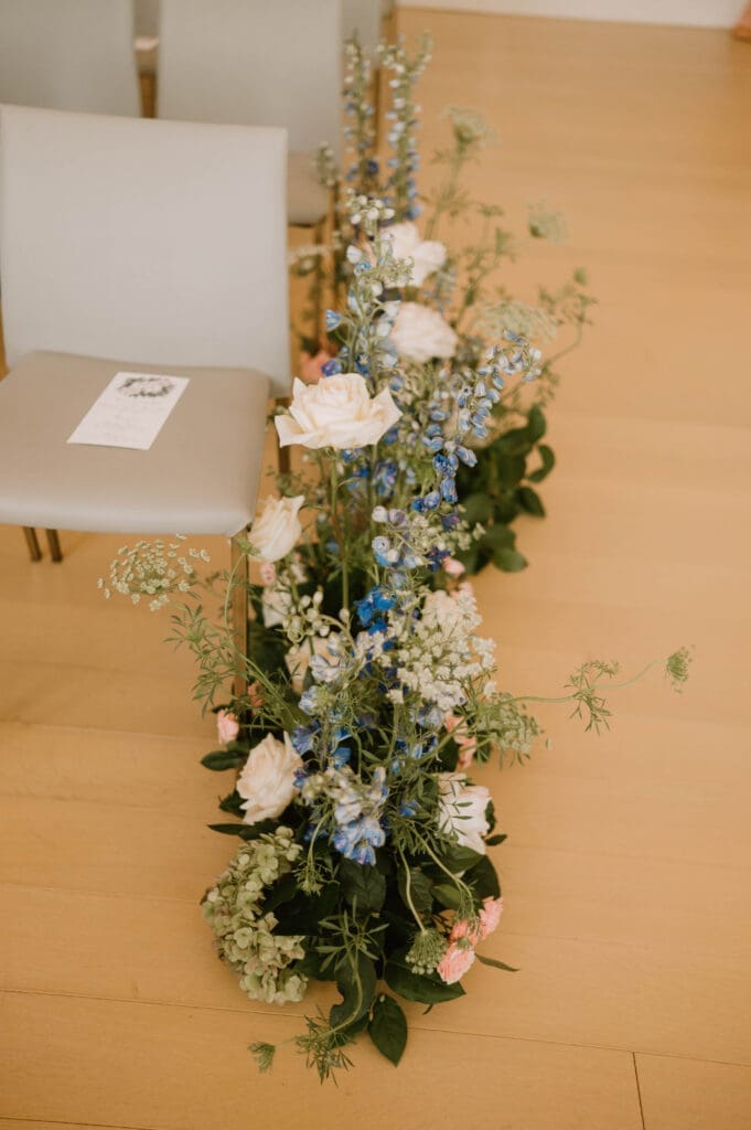 wedding ceremony details at arkansas museum of fine arts in little rock 