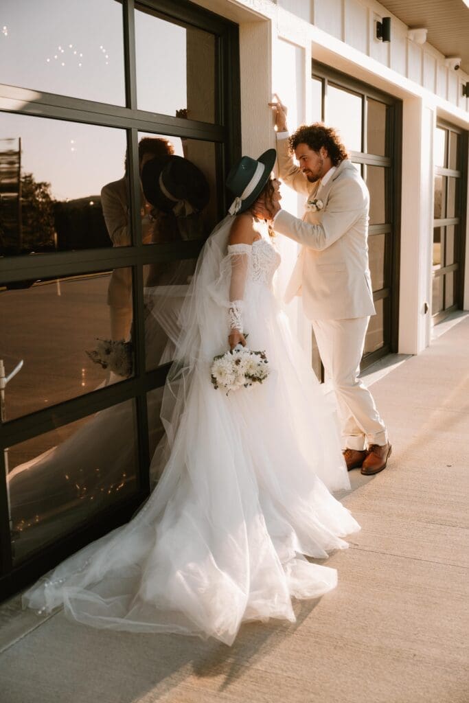 bride and groom at plentywoods venue in elkins arkansas wedding