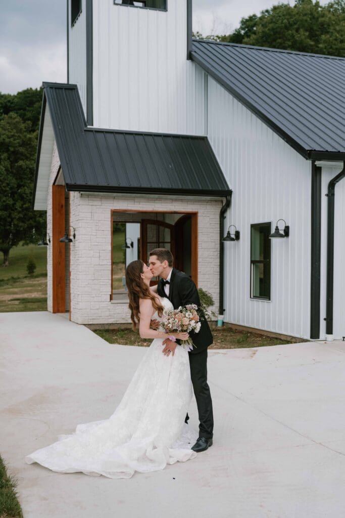 romaine valley wedding venue st louis mo
